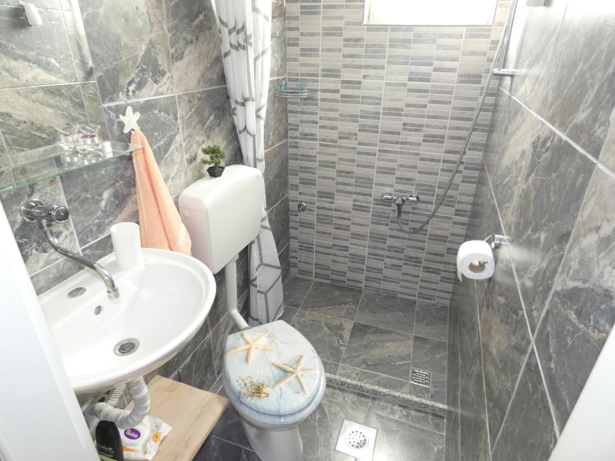 Holiday House Sia Jasenice  Extérieur photo